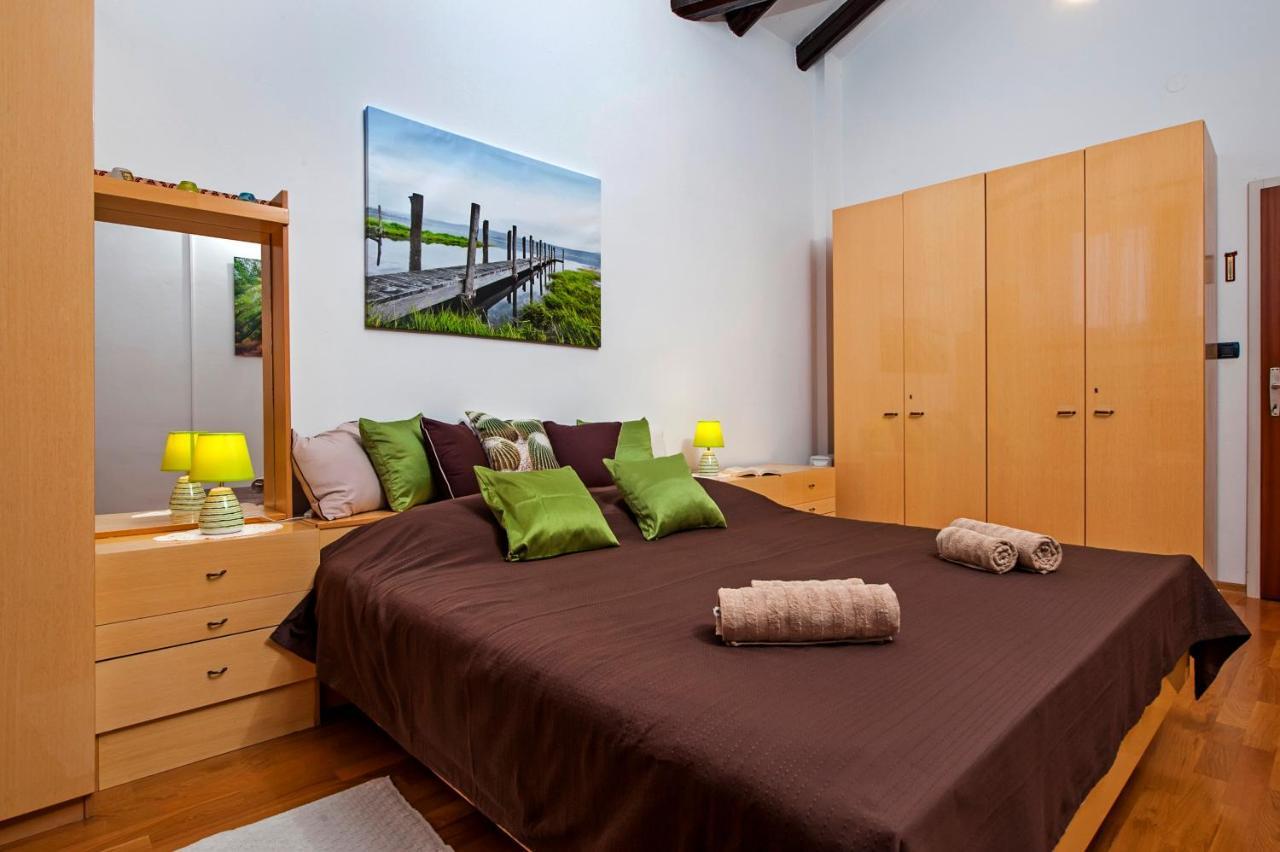 Rovigno Bella Sea View Apartment מראה חיצוני תמונה